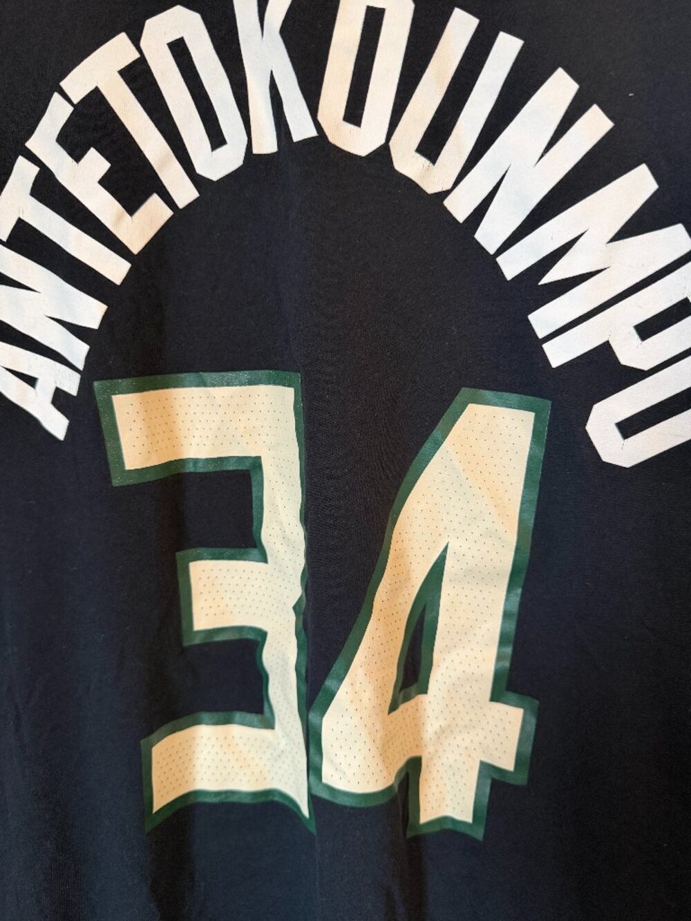 **Nike Milwaukee Bucks Giannis Antetokounmpo #34 Dri-FIT T-Shirt – Size Small**